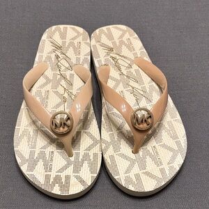 Michael Kors Tan and Cream Flip Flops size 8